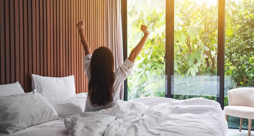 Clean linens hotel room